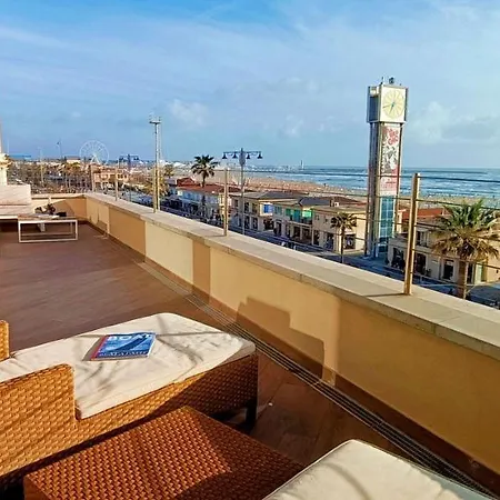 Lungomare Belcanto 아파트 비아레지오